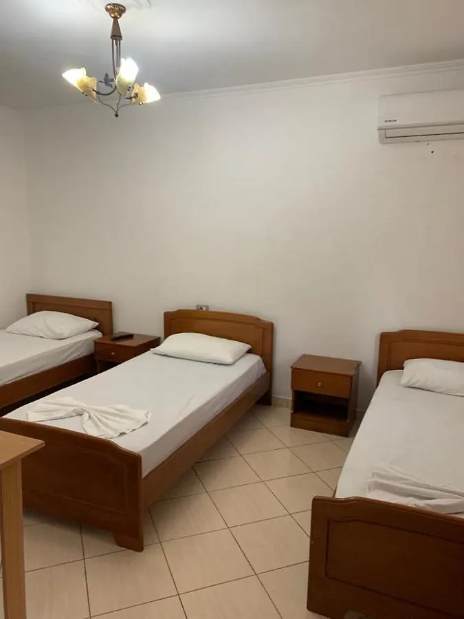 Centre Hostel Sarande 0*,  Albania